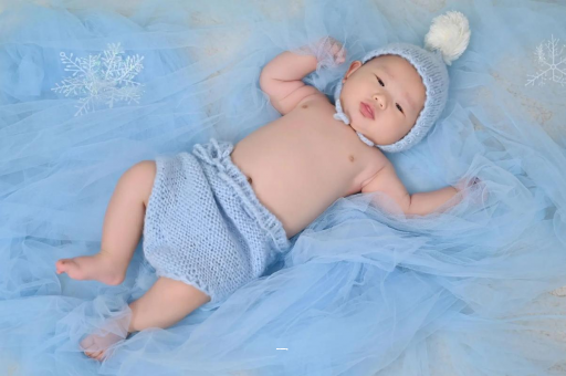 昆明宝宝不肯吸母乳怎么办